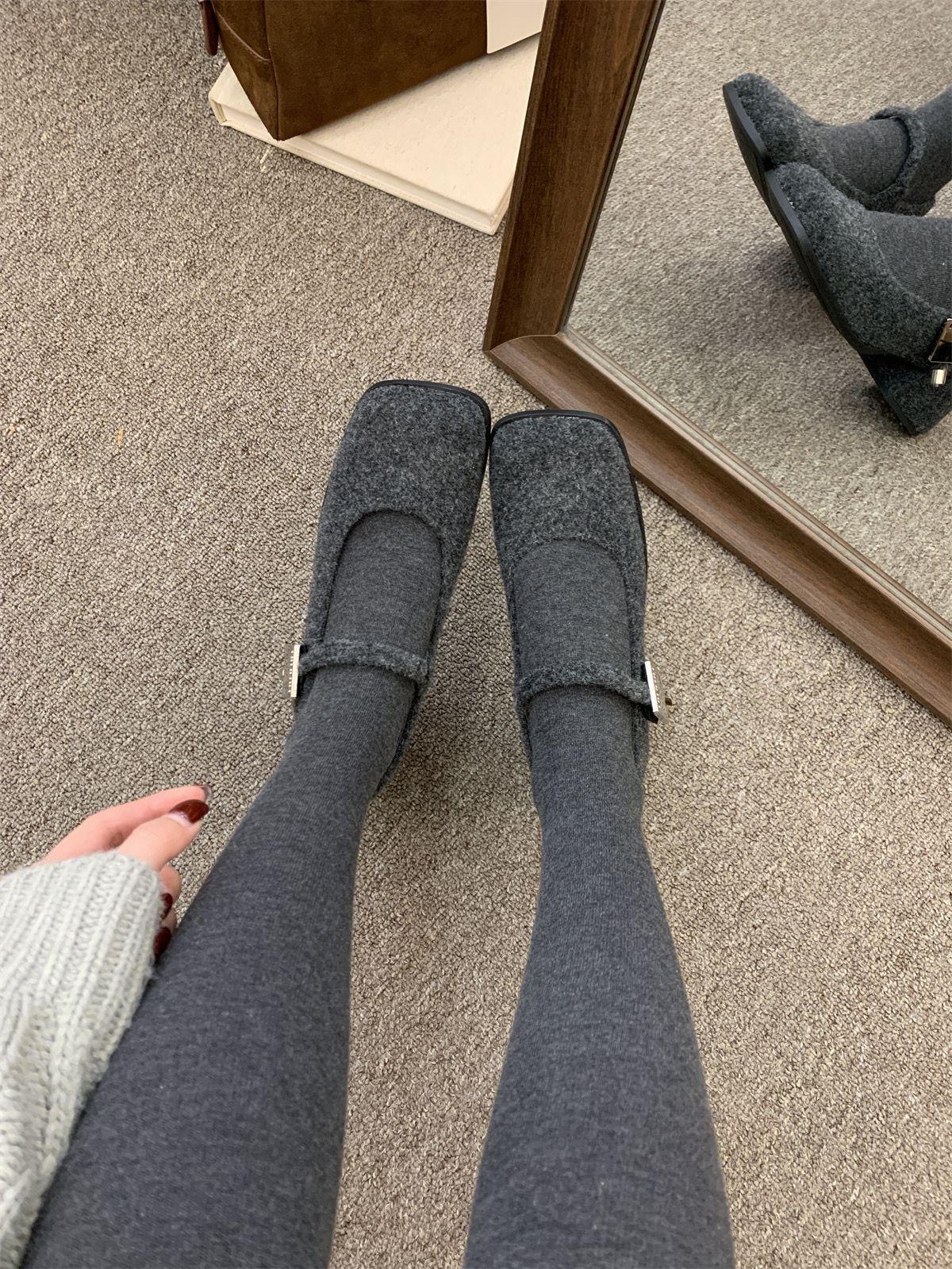 

Fleece winter square head Mary Jane fluffy grandma shoes high heel temperament woolen thick heel single shoes women s shoes French 40 серый