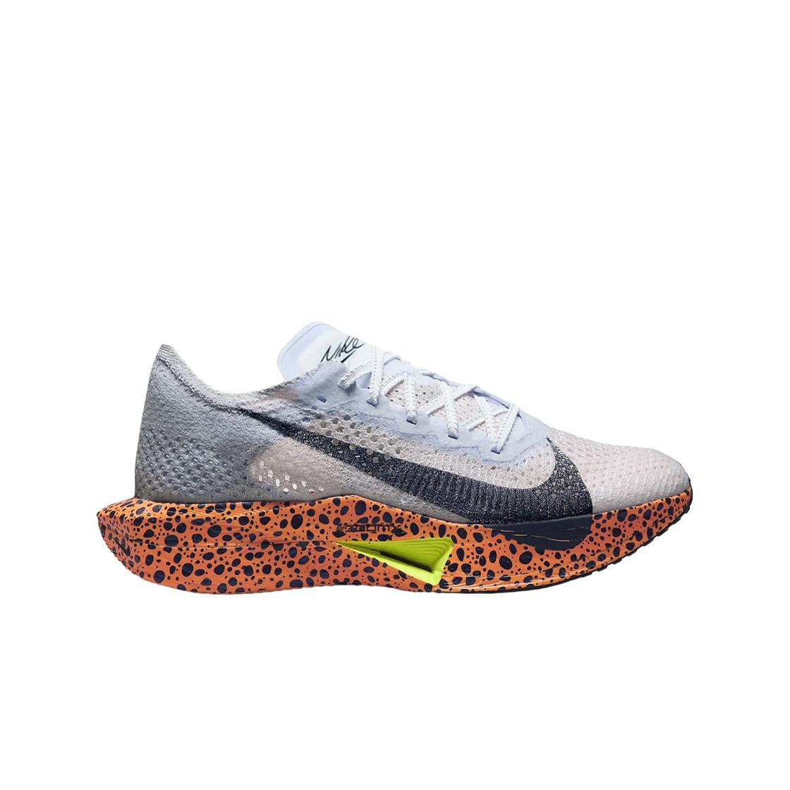 

(в) Nike Zoomx Vaporfly Next% 3 Electric 245