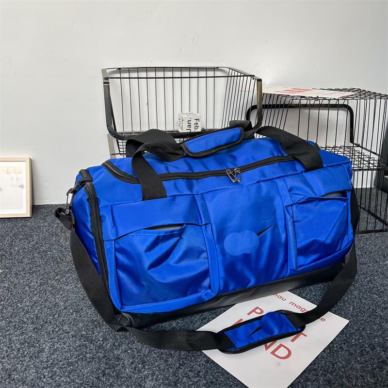 Trendy Large-Capacity Sports Duffel Bag for Fitness or Business Trips
