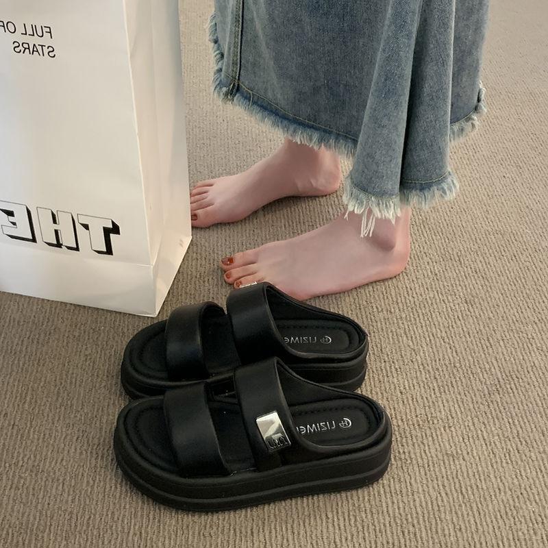 Niche muffin thick-bottomed cool slippers women's summer wear new casual versatile beach one-word cool slippers