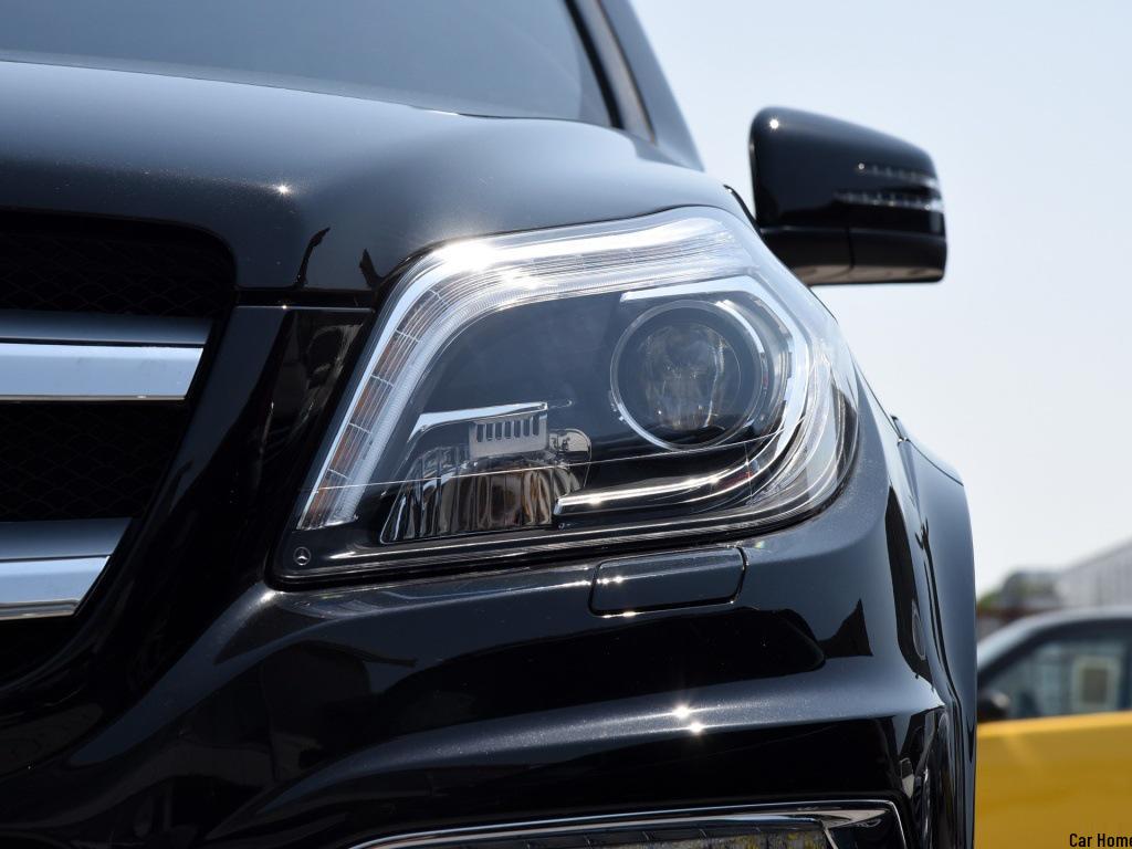 Compatible with 2012-2016 Mercedes-Benz GL W166 Models: GL350, GL400, GL450, GL500 - Rear Headlight Shell.