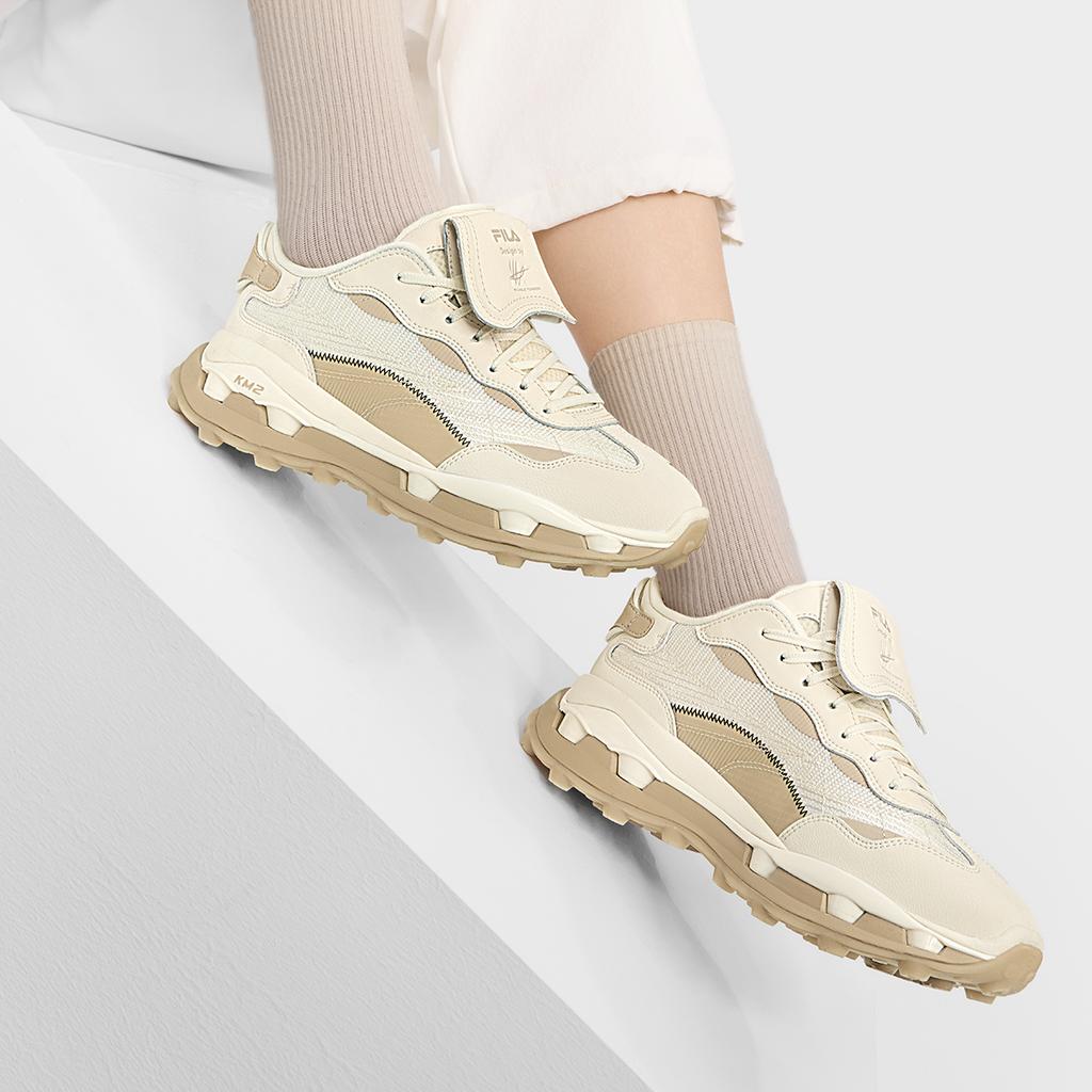 Fila KM2 Fashion Versatile Daily Low-Top Casual Shoes Women Sneaker White Brown F12W433105FPW