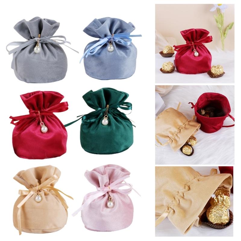 20Pcs Delicate Plush Gift Storage Pouches Luxurious Plush Pouches for Wedding Favors Chocolate and Candy Gifting