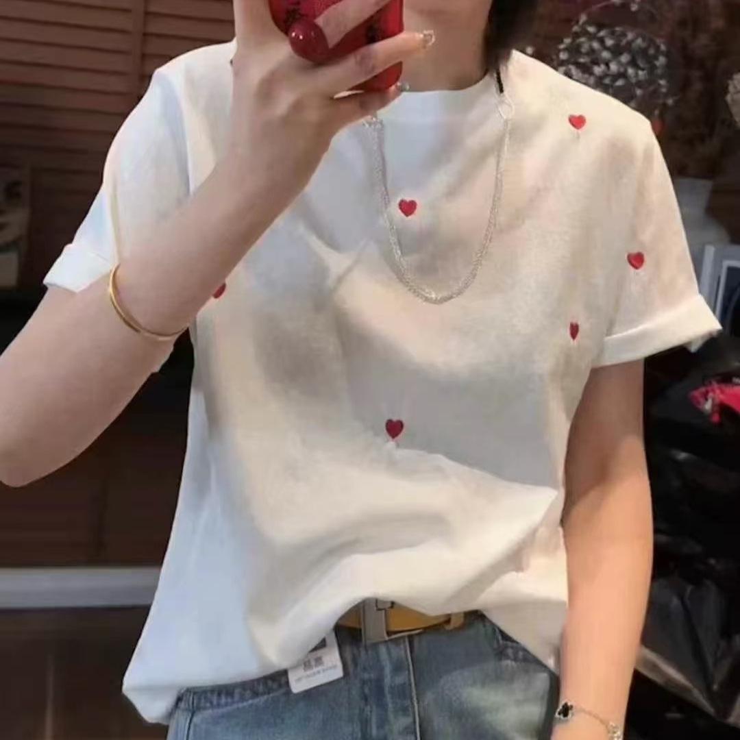 

Women s Love Embroidery Round Neck Short Sleeve T-shirt - New for Spring/Summer 2025, Small Size, Solid Color Top. M