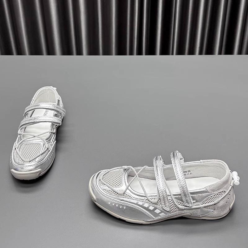 Evropské baleríny z hovězí kůže dámské 2025 léto nové stříbrné zapínání na suchý zip ležérní boty Mary Jane dámské jednobotky s nízkým výstřihem