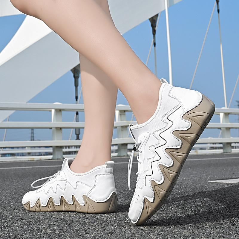 Fashion Woman Sports Shoes 2025 New Flat Running Sneakers High-quality Anti Slip Loafers Woman Hand-stitching Leather Casual Shoe