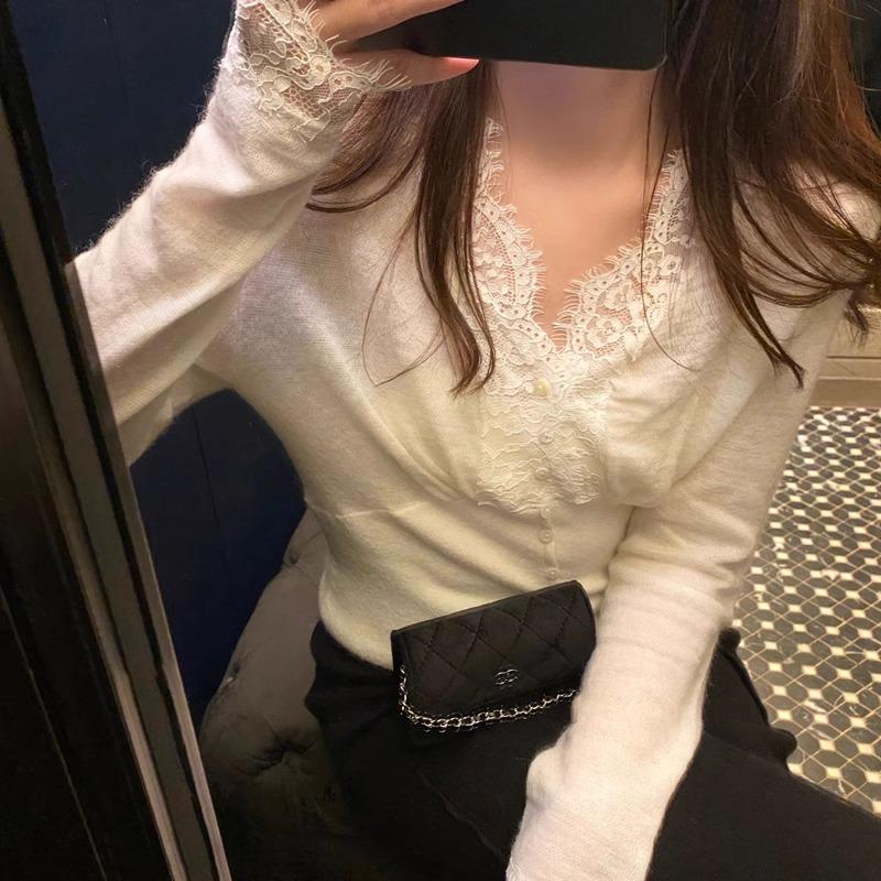 Spring 2025 Lace-Trimmed V-Neck Slim Knit Top for Women - Single-Breasted Sweater Shirt