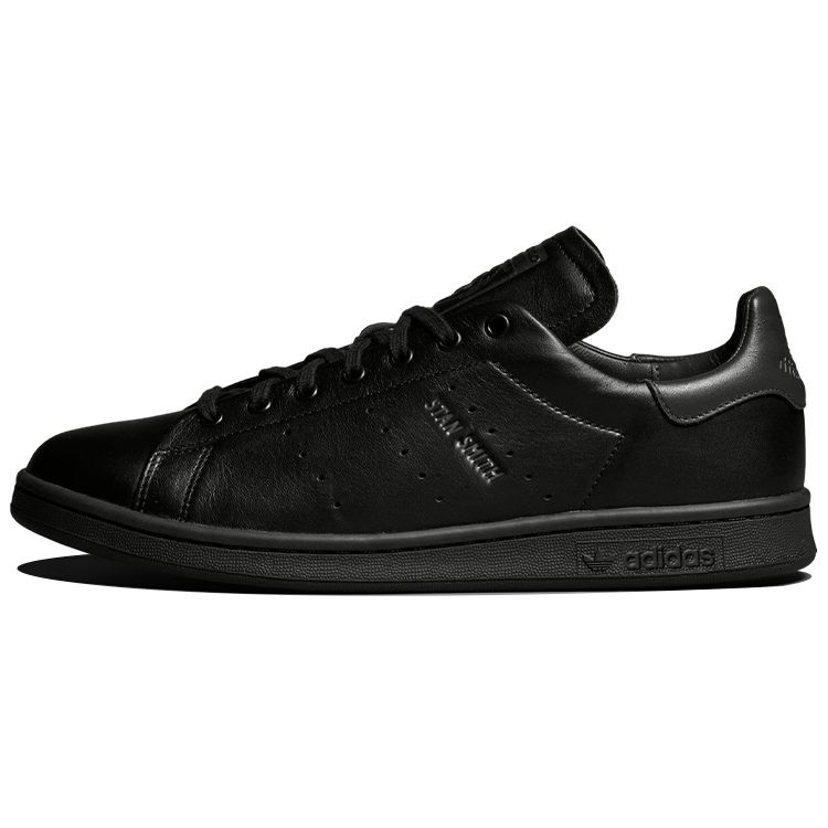 Кроссовки унисекс adidas Stan Smith Lux Черный Карбон Основной черный HQ6787 36⅔
