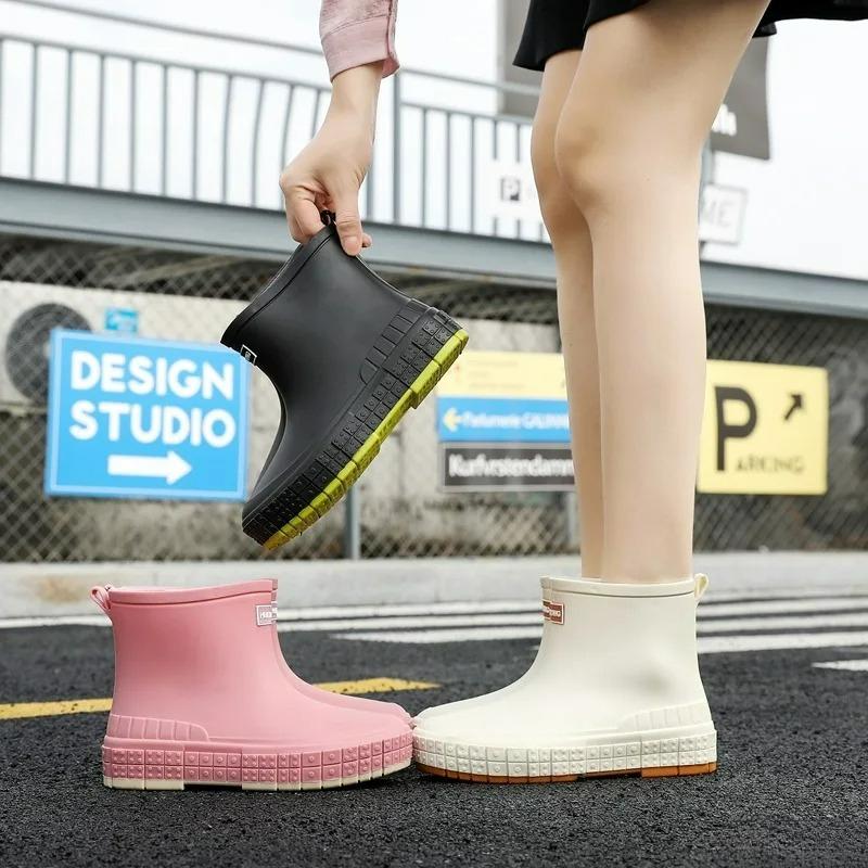 Women's new rain Shoes Fashion anti slip rubber shoes Lightweight waterproof rain boots Solid color ladies work Boots Zapatos