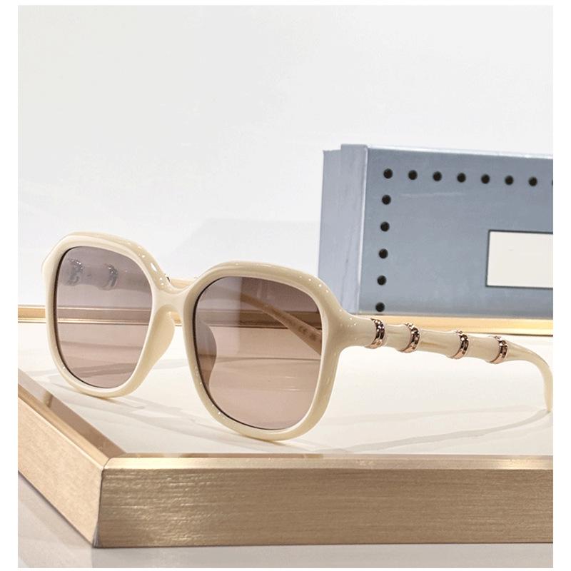 

Bamboo Temple Sunglasses: High-Quality, Stylish Carving Design for All Seasons - Model 2061