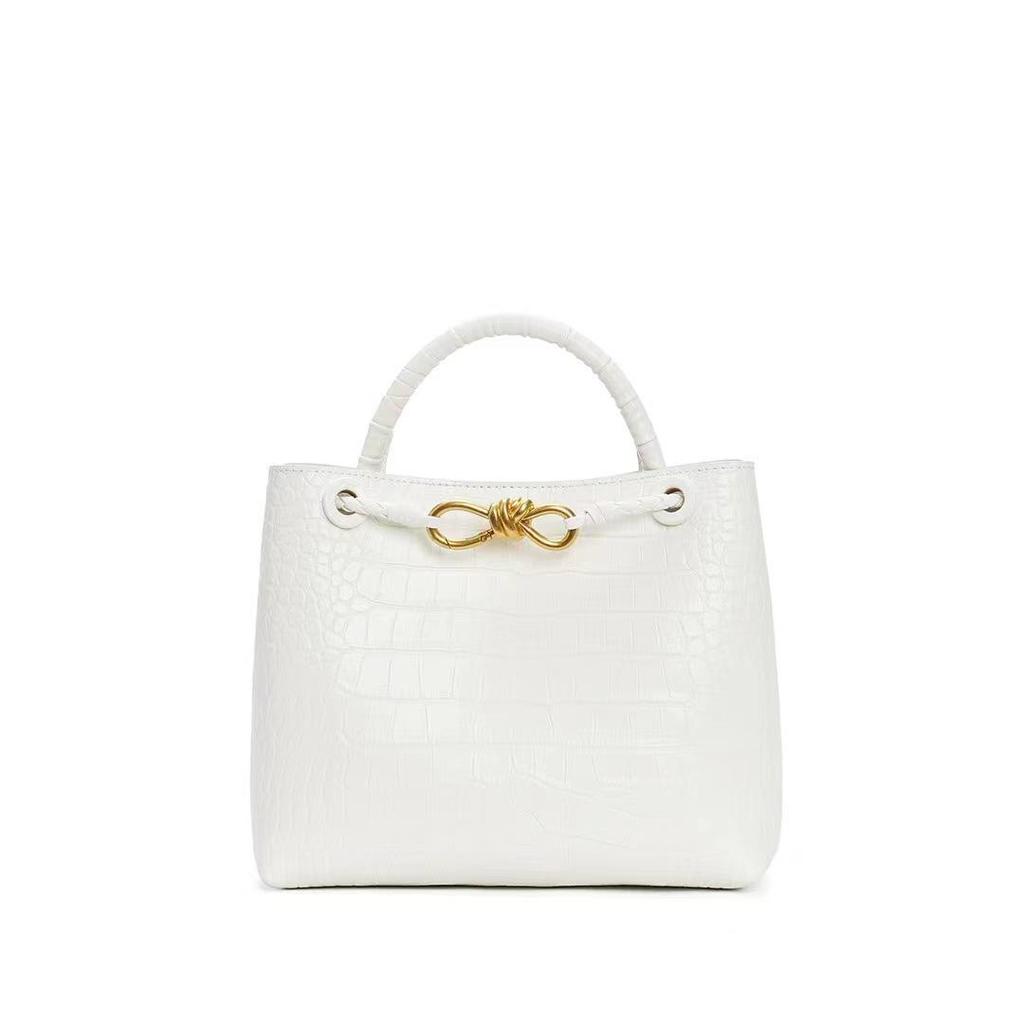 Premium Cowhide Shoulder Bag - 2024 Large Crocodile Pattern Handbag, Versatile Women's Tote