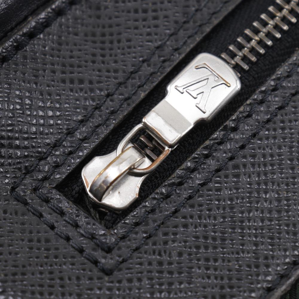 Louis Vuitton Saratov GM Shoulder Bag M30882 Noir Black Taiga Mens Used
