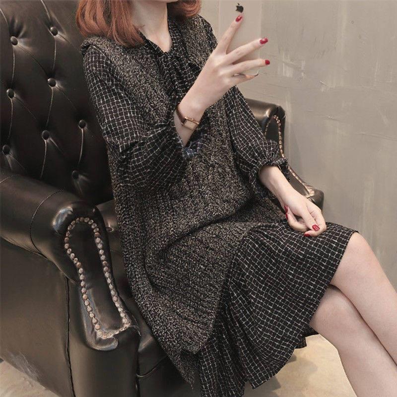 Fashionable Women's Knit Sweater Vest and Skirt Set, Loose Plus Size, Autumn/Winter, Slimming Design