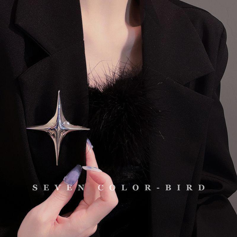 Minimalistische Geometrische Sternenexplosion Metallbrosche: Trendiges Damenmode-Accessoire