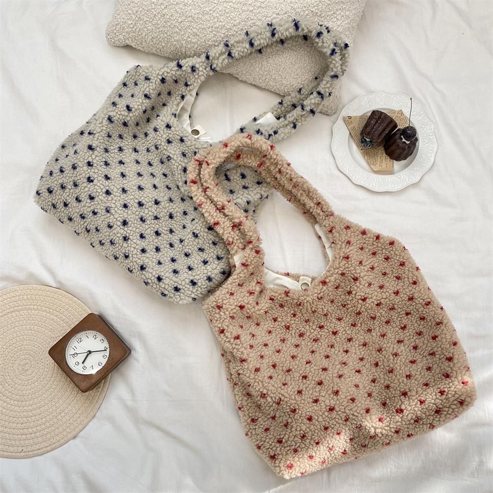 11 Autumn and Winter New Women's Bags, Love Lamb Plush Tote Bags, Women's Shoulder Bags, Portable Vest Bags
