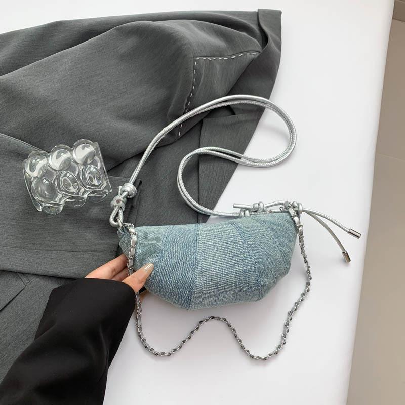 

Джинсовая сумка женская лето 2025 новая модная сумка-мессенджер на плечо с цепочкой, сумка-седло серебряный