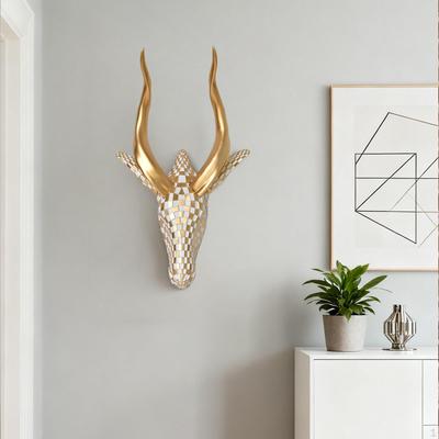 Decoración para el hogar
– Estatuillas