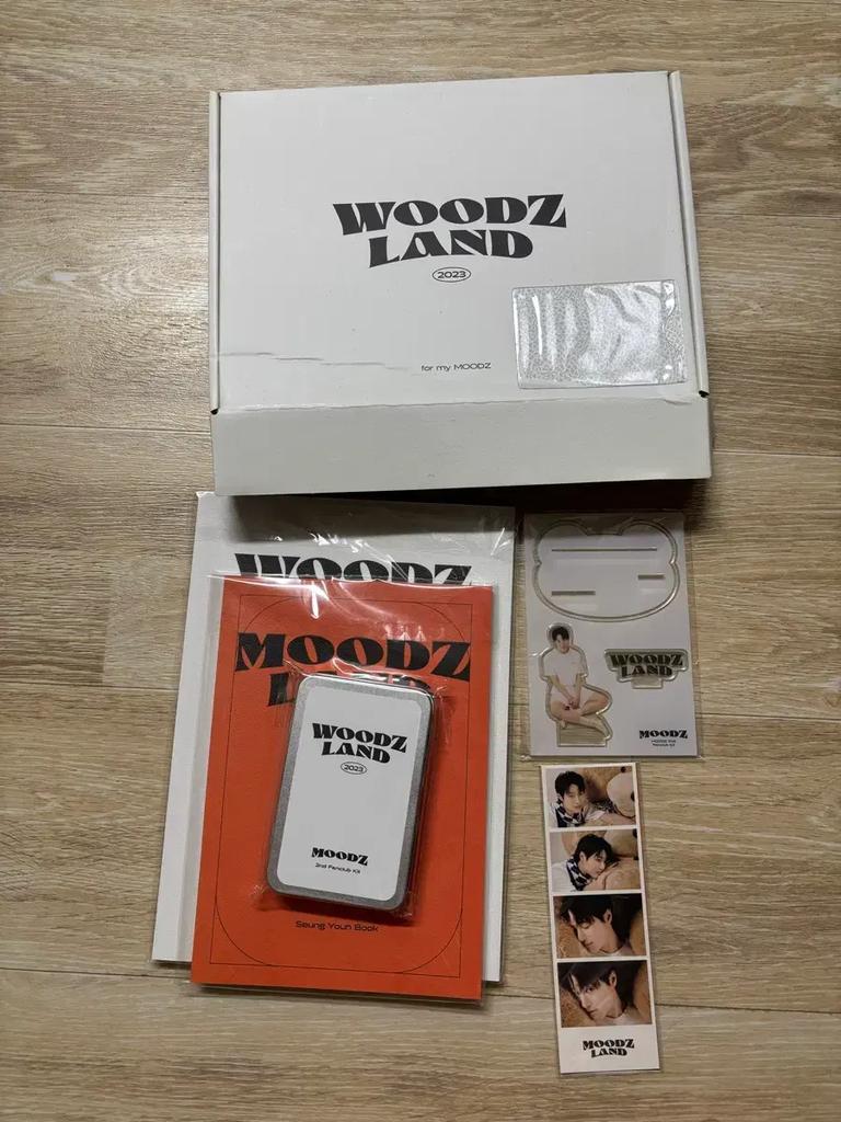 WOODZ Woods 2-dílná sada pro fanclub Plná sada