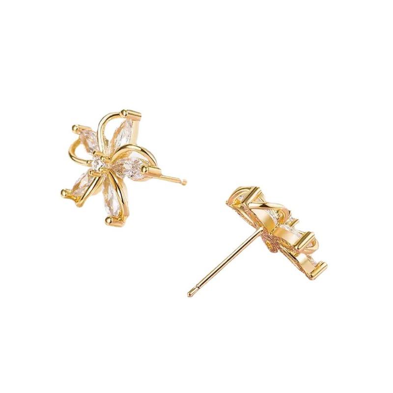Fashionable Five-petal Flower Earrings Simple Temperament Small and Exquisite Earrings Light Luxury Elegant and Gentle Fairy Earrings