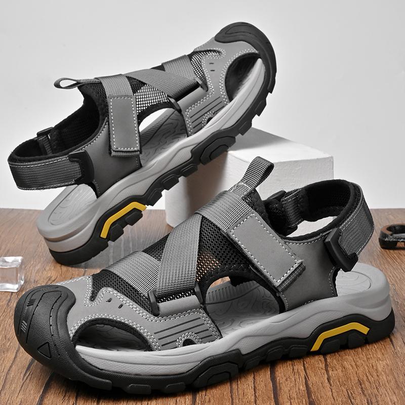 Fashion Outdoor Travel Sandals for Men Summer Beach Flats Quick Dry Water Hiking Shoes Outwear Male Driving Sandals New Simple Slippers