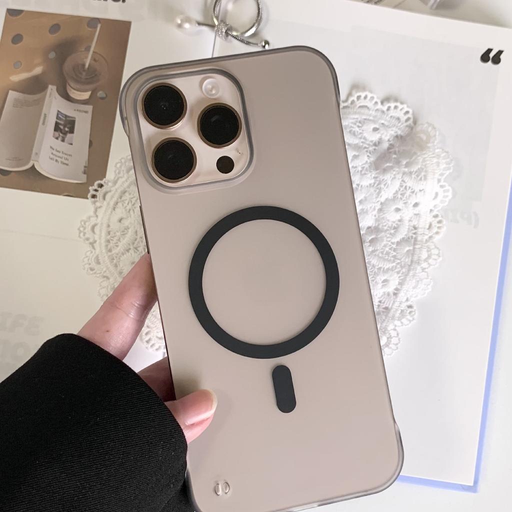 Applicable to Apple 17promax borderless magnetic mobile phone case iPhone16 semi-transparent 13 ultra-thin anti-drop protective case