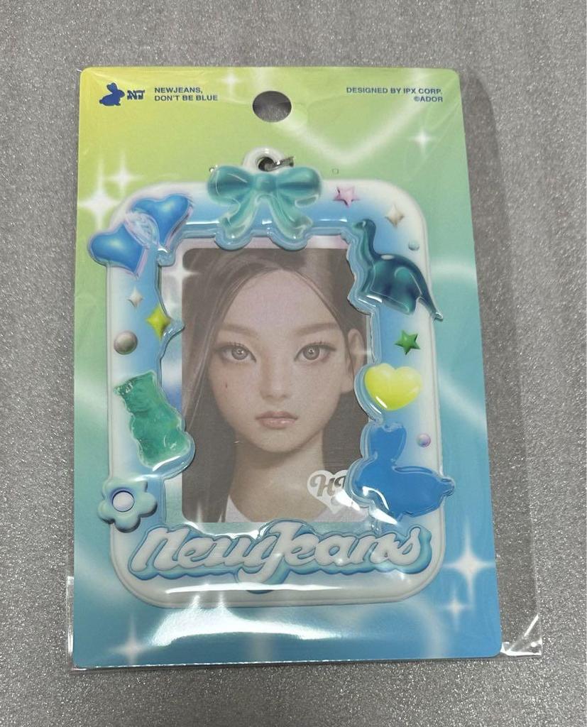 [USED] NewJeans GetUp Korea Pop-Up Trading Card Holder, Helin