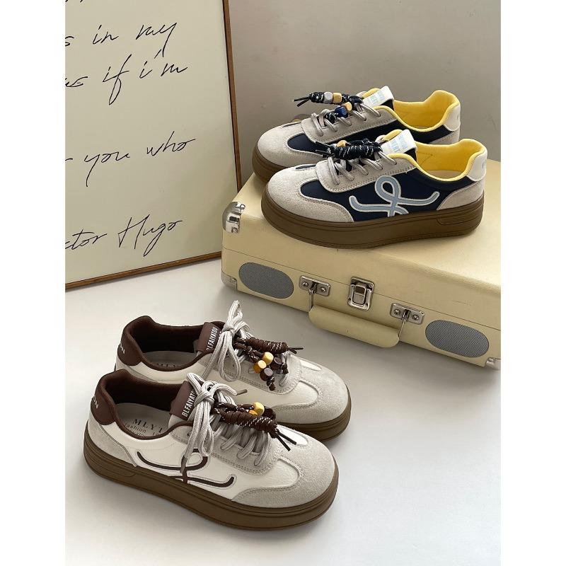 Autumn New Wasteland Style Fashion Commuting Versatile Casual Board Shoes Platform Round Head Lace-up