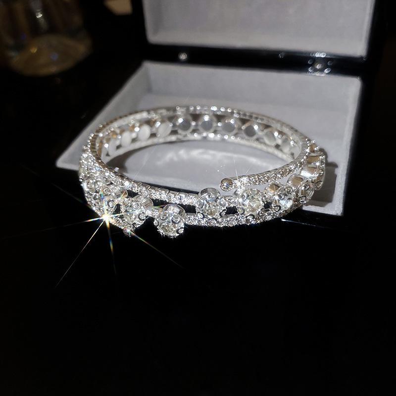 Inlaid Zircon Geometric Open Bangle - Elegant, High-End Design for Versatile Women's Fashion