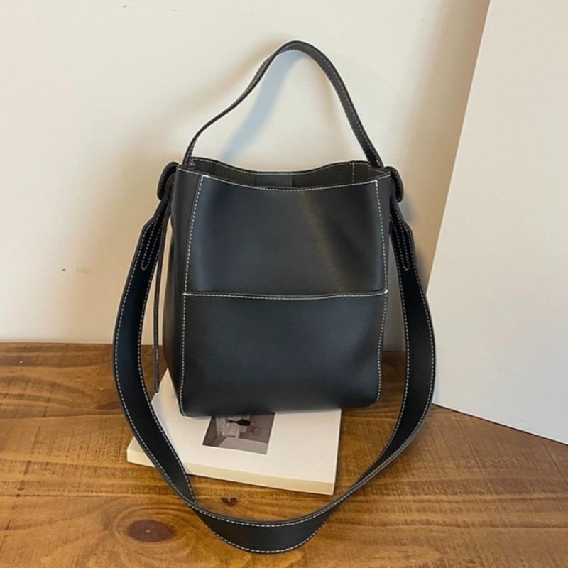 

Винтажная мягкая кожаная сумка через плечо женская большая вместительная сумка-ведро с контрастной строчкой для ежедневных поездок на работу для ежедневных покупок и путешествий 20 × 12 × 25 cm чёрный