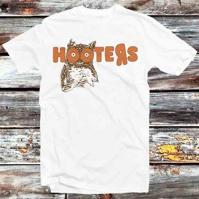 230 Gsm 100% Bavlna Hooters Femboy Prsia Amerika Čašníčka Sova Vták Tričko Vintage Retro Cool Darček Pánske Dámske Unisex Kreslený Anime Top Tričko B346
