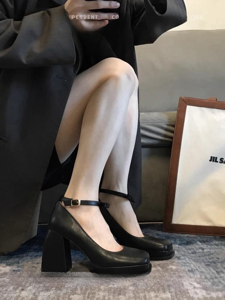 French waterproof table small high heels women's jk one-word buckle belt thick heel single shoes square head matte Mary Jane women's shoes