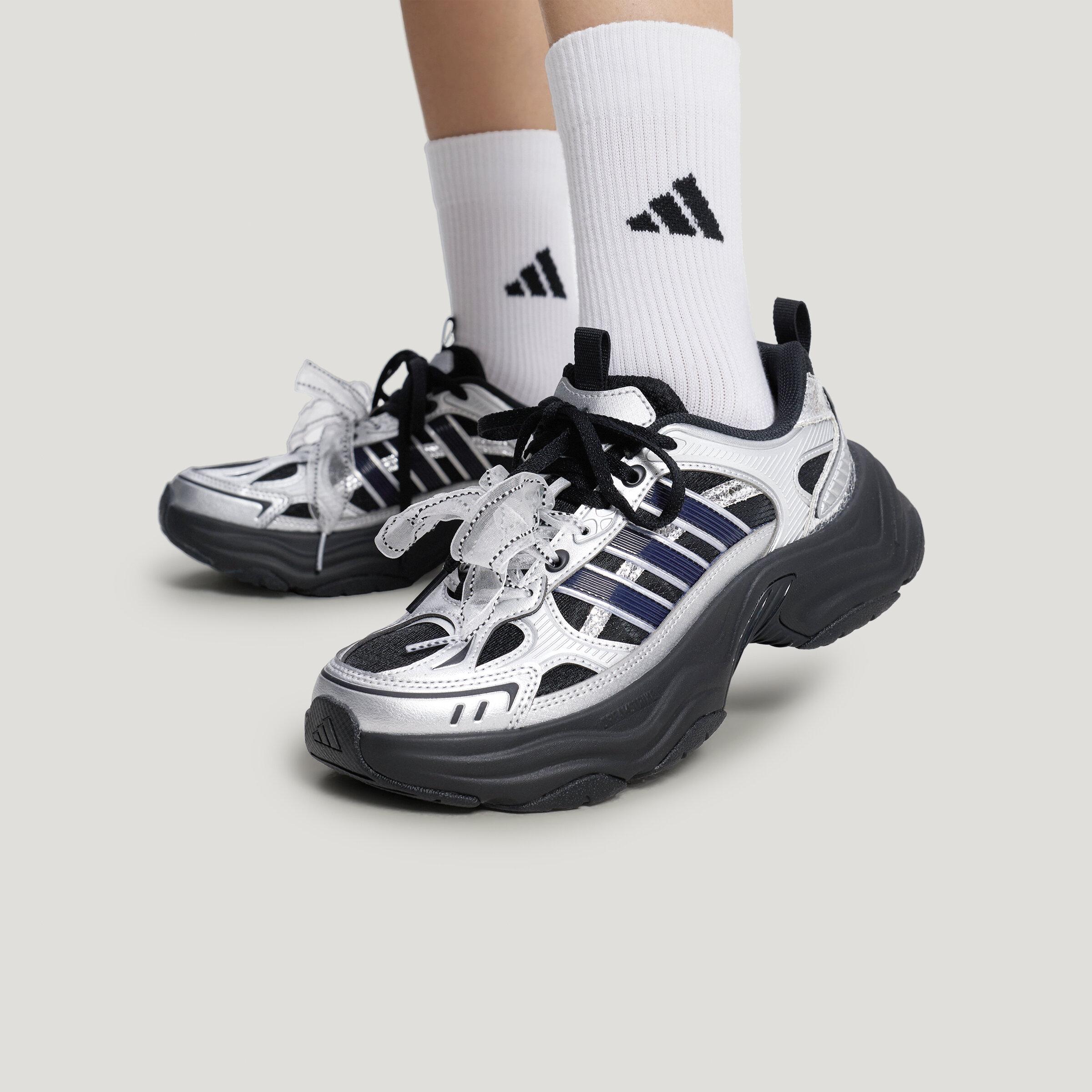 Adidas XLG FIN PULSE Chunky Sneakers Women s Silver/Black 40