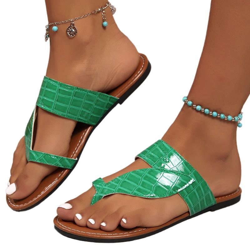 Fashion 2025 Fashion Ladies Shoes Pinch Toe Women's Slippers New Outdoor Beach Summer Plus Size Best Seller Soft Bottom Flat Slippers