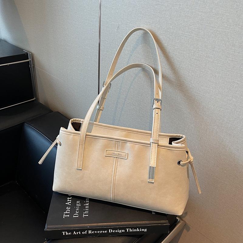Large-capacity bag women's autumn and winter versatile 2025 new simple texture shoulder bag casual work commuter tote bag
