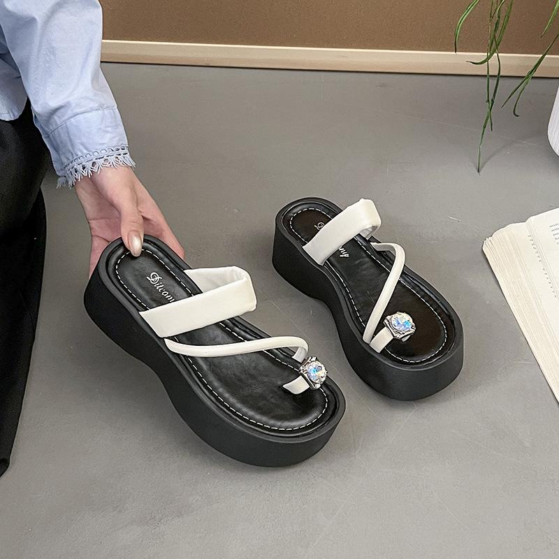 

Однопальцевые шлепанцы с защитой от защемления для женской летней обуви для улицы, новые модные универсальные крутые шлепанцы на толстой подошве 40 бежевый