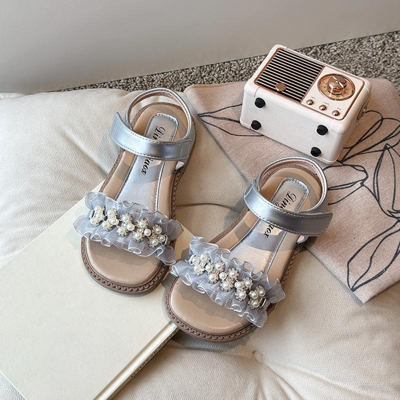 

Girls Sandals Lace Pleated Sweet Kids Princess Shoes for Summer 2025 New Fashion Girls Beach Shoes Hook&loop Elegant Pearl Ins 23 серебряный