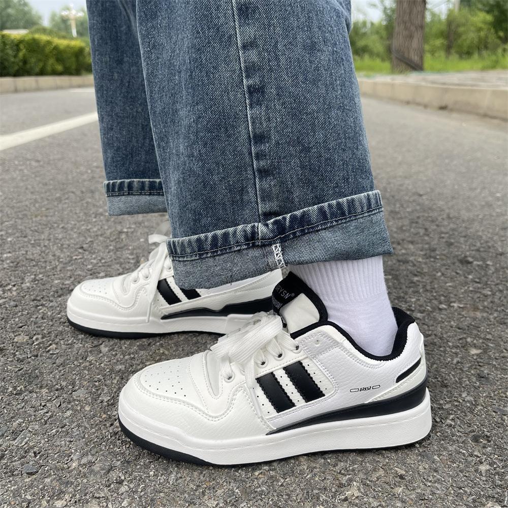 

2025 winter new student leisure cotton thickened warm board shoes tide ins street shooting Harajuku versatile couple shoes 36