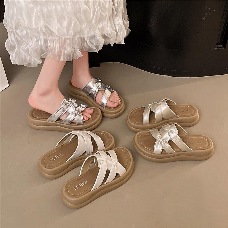 Platform beach slippers women's shoes new summer wear exquisite high-end cool slippers with skirt one-word drag