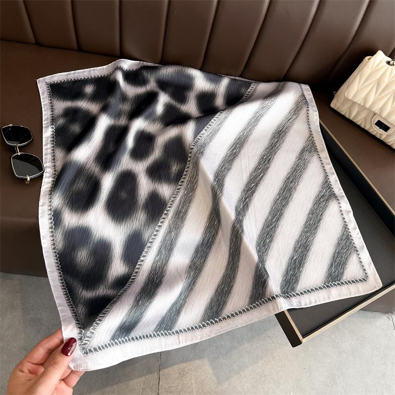 

Women Fashion Square Scarf Silk Imitation Leopard Print Neckerchief Bandana Lady Shawl Scarves Wrap Head Hair Band Ties about 65x65CM