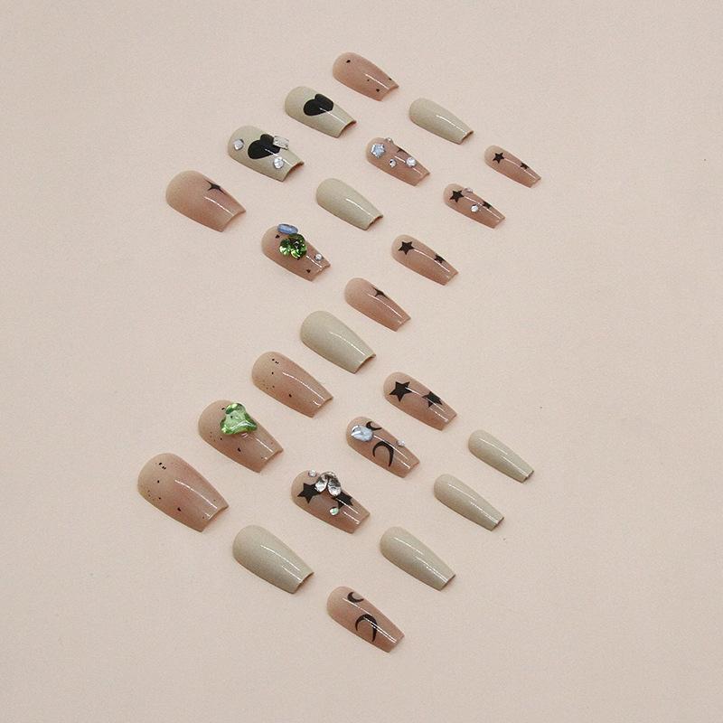 Love star and moon flash short ballet cute less fake nails European and American ins wind wearing nail French manicure