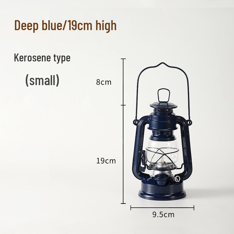 Retro Handheld Kerosene Lantern for Outdoor Camping and Decor