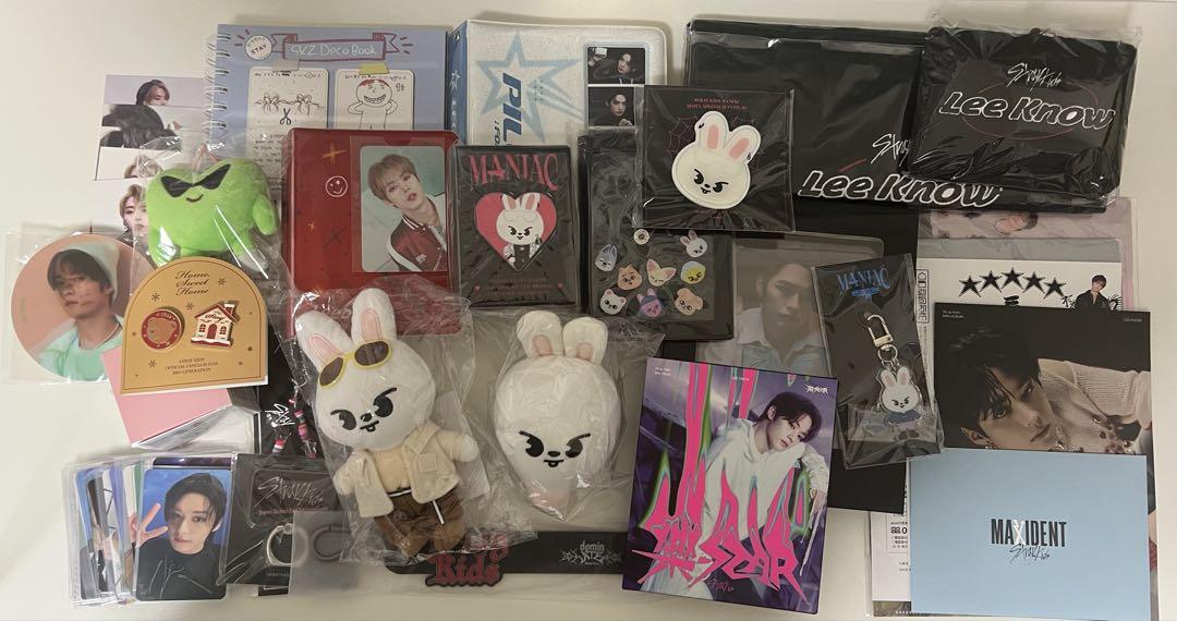 

[USED] Stray Kids Reno trading card bundle