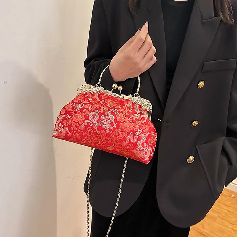2025 Neue Muscheltasche im chinesischen Stil Kettentasche Nietenhandtasche Jahr des Drachen Aufdruck Damen Schultertasche Umhängetasche