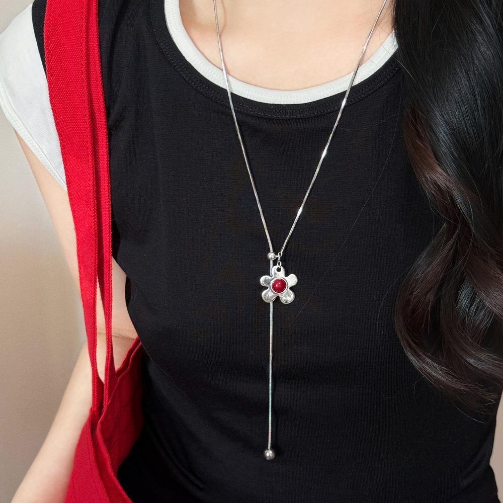 Metal Flower Flower Pendant Necklace Brown Stone Long Sweater Chain For Women
