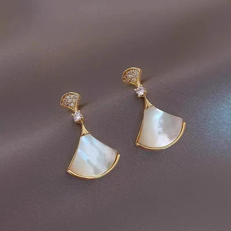 Elegant Luxury Fan Shaped Spring Summer Zircon Niche Design High End Feel Light Weight Trendy Explosion Style Earrings For Wome