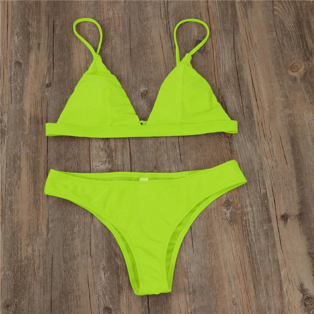 Bikini Européen et Américain Multicolore Grande Taille avec Bonnets Triangle et Rembourrages Amovibles