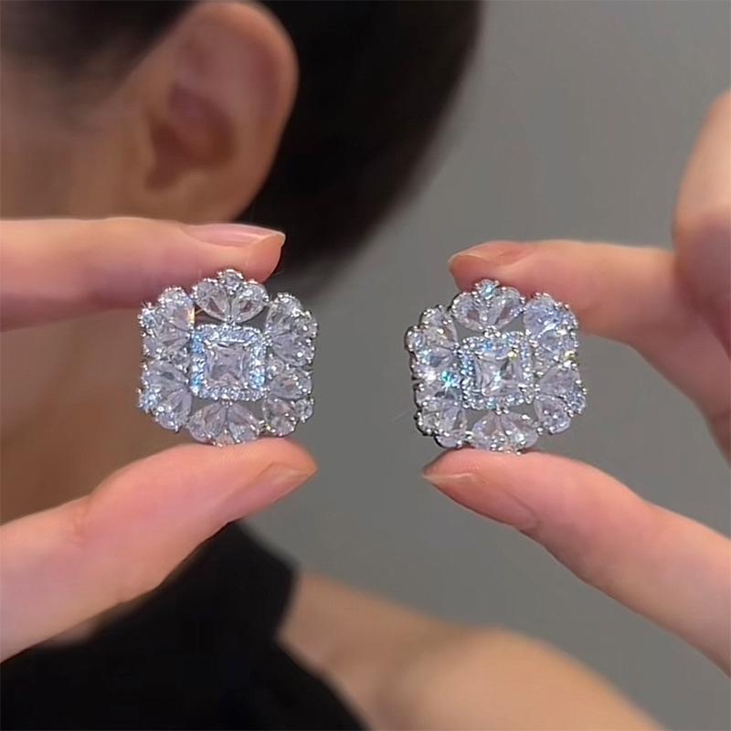 

Серьги-гвоздики в форме сердца, модные модные серьги-гвоздики для женщин