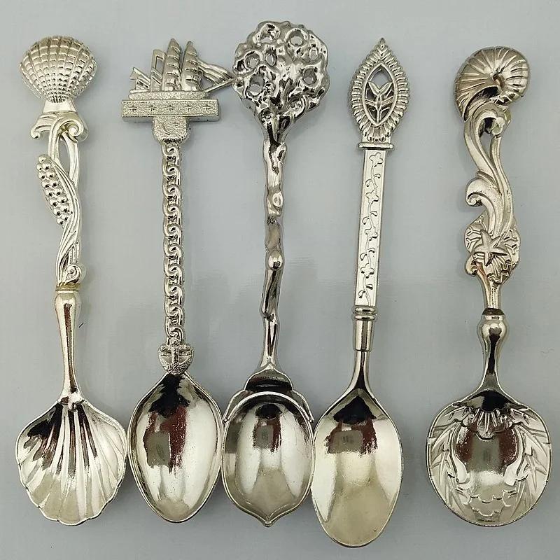 5Pcs/set High Quality Retro Vintage Spoons Fork Royal Style Gold Carved Coffee Tea Spoon Fork Cutlery Set Kitchen Tool