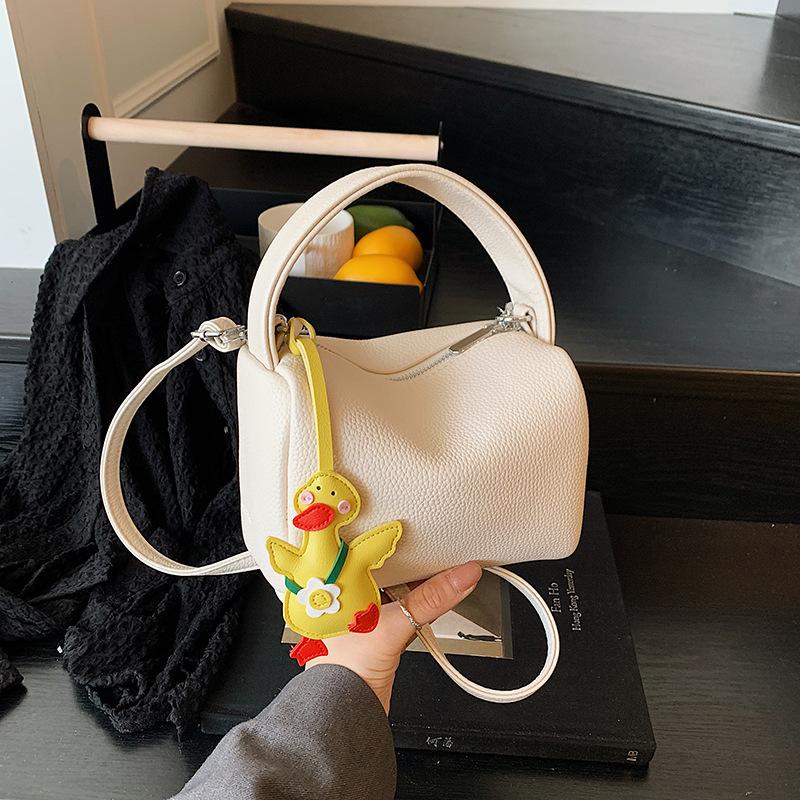 Summer handbag women's 2025  version of the new fashion trendy armpit bag small steamed buns mobile phone bag versatile shoulder bag