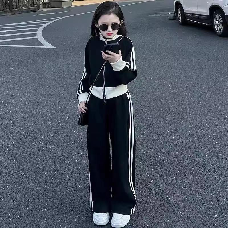 Girls' Contrast Color Stand-up Collar Sweater, High Waist, Wide-leg Pants, Casual Two-piece Suit, Medium and Large Children's Korean Suit